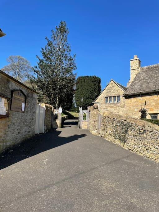 Fordview Cottage Is Full Of Cotwolds Charm Upper Slaughter Exteriör bild