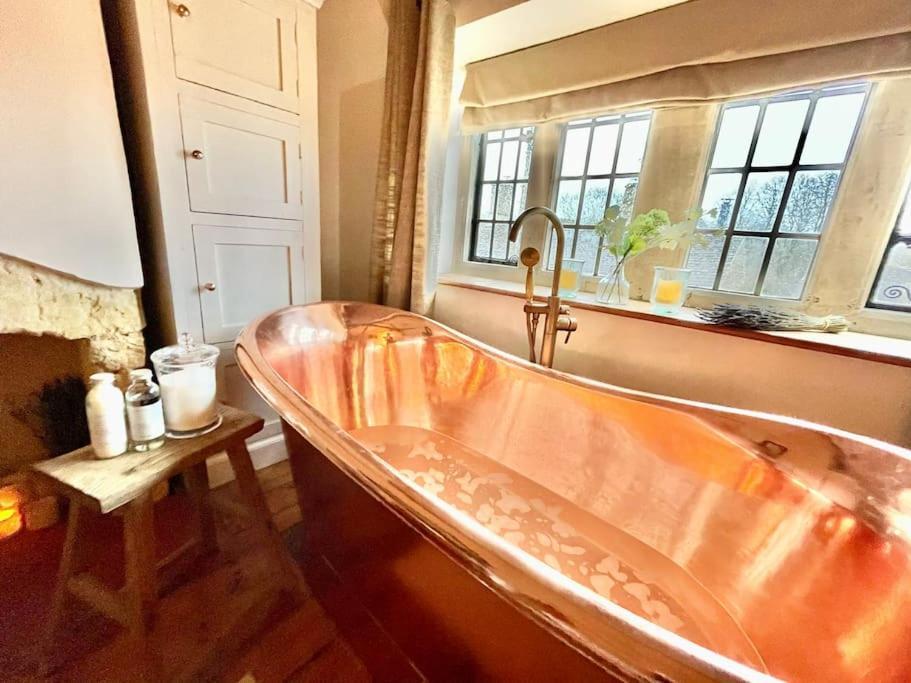 Fordview Cottage Is Full Of Cotwolds Charm Upper Slaughter Exteriör bild