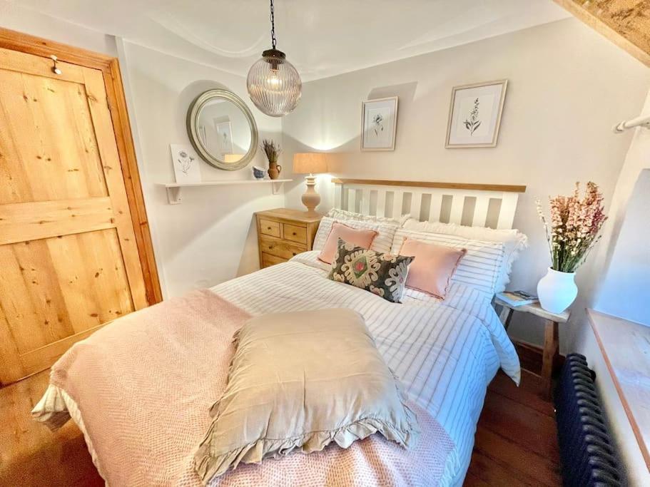 Fordview Cottage Is Full Of Cotwolds Charm Upper Slaughter Exteriör bild